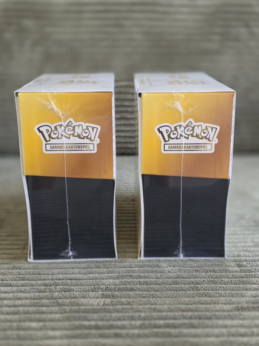 Pokémon Carte collezionabili: Pokemon 30th Celebration ETB - Elite Trainer Box - Deutsch – Nuovo e nell'imballaggio originale da La Chaux-de-Fonds venduto da Aiyden01 2