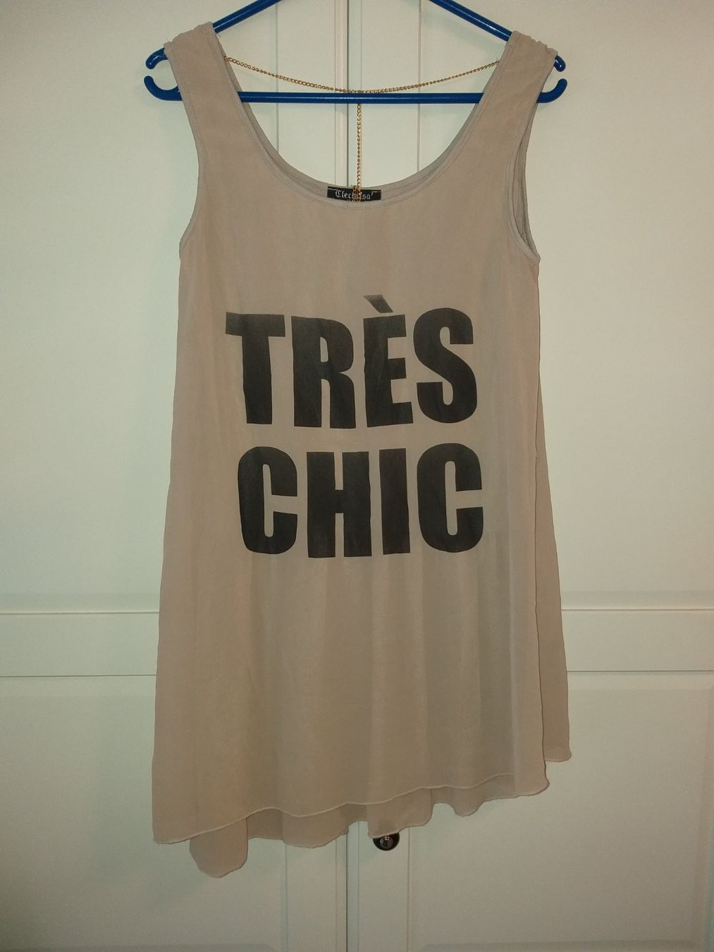 Tops: Top CLECHRISA  Taille / Grosse M – D'occasion à Cossonay-ville par Super-Price-Quality