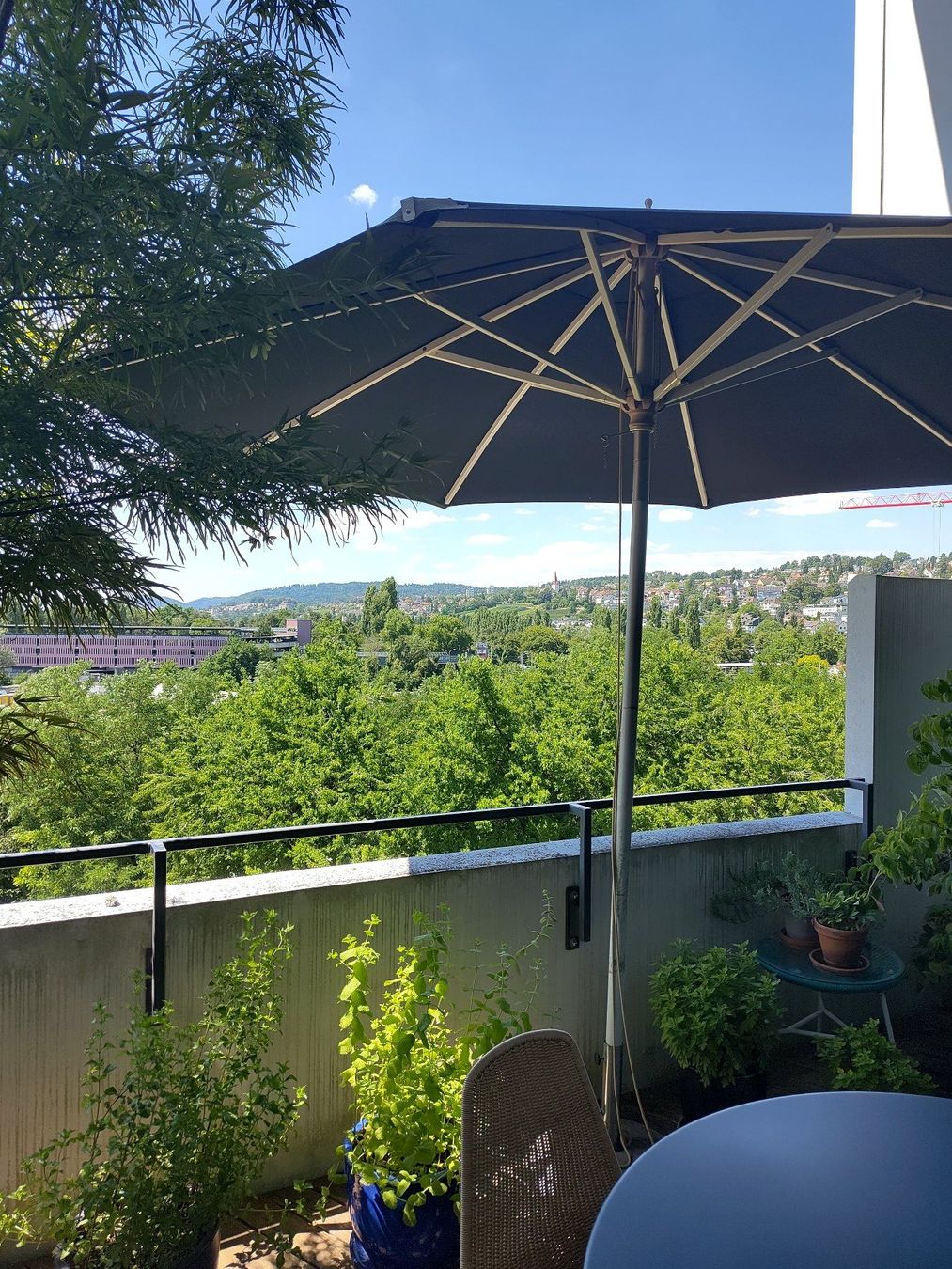 Ombrelloni: Robuster, schöner Sonnenschirm von Cinas outdoor – Usato da Zürich venduto da ste_58hs 1