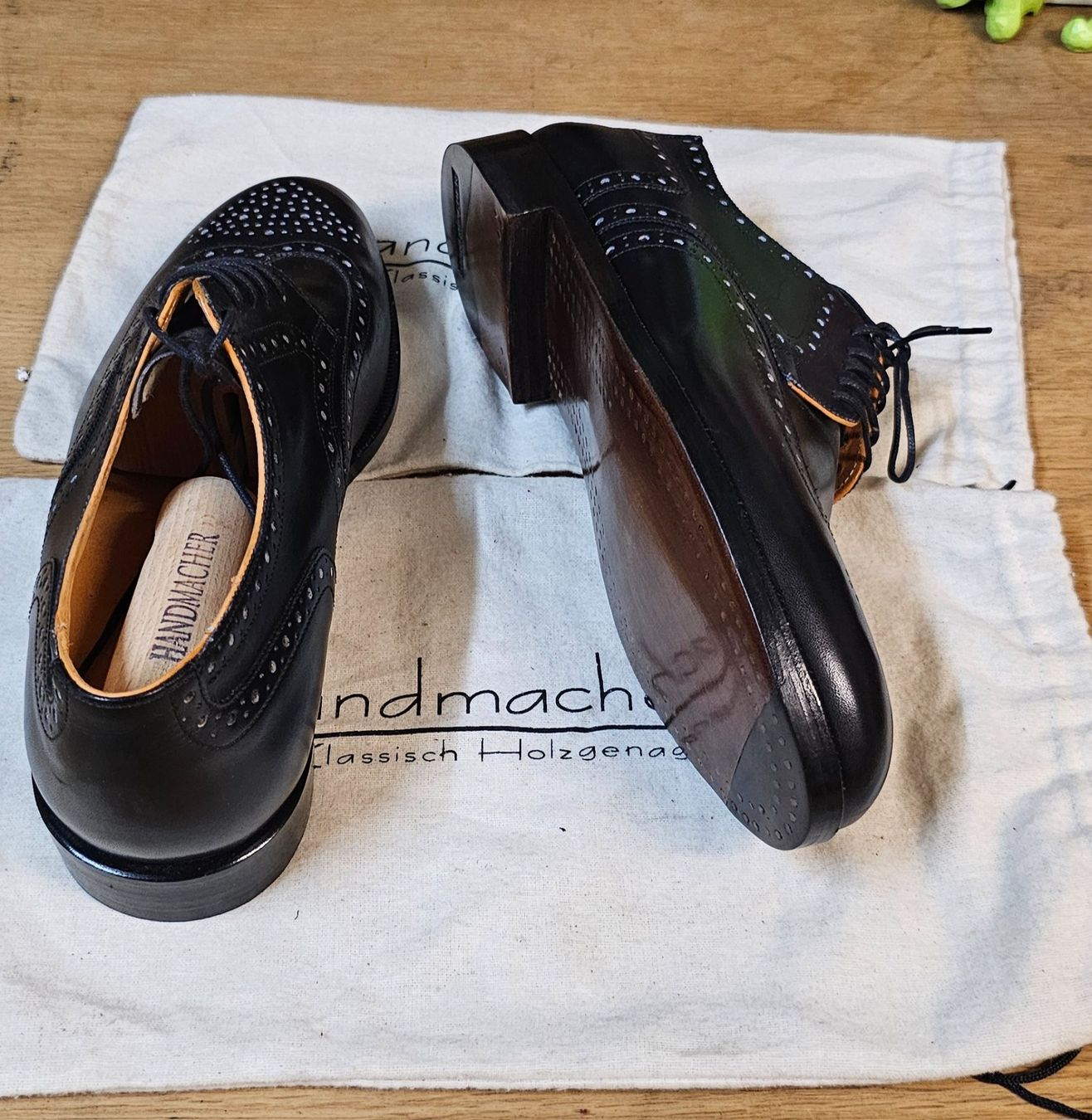 Scarpe da uomo: Handmacher: Schuhe Leder schwarz Grösse 44 Budapester – Nuovo (secondo la descrizione) da Sins venduto da sagitarius58 2