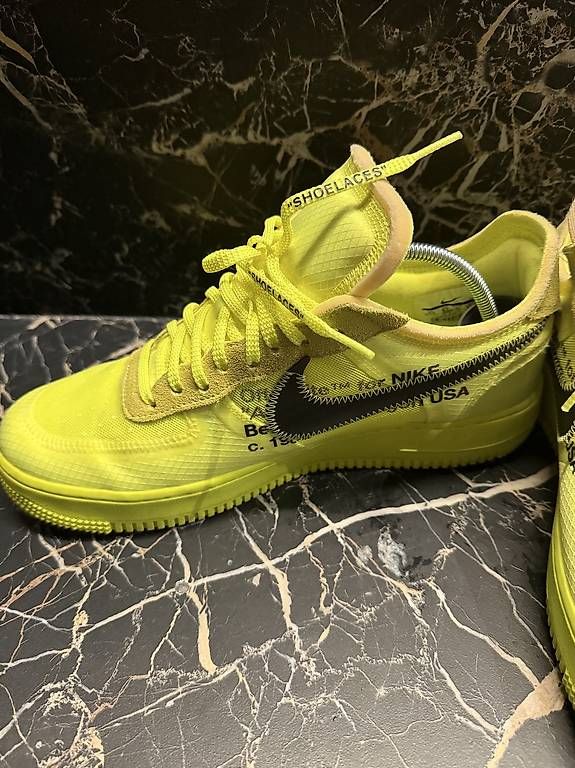 Nike Scarpe da uomo: Nike x Off-White Air Force 1 Low "Volt" Size 43 – Usato da Montagnola venduto da Simogoots 2