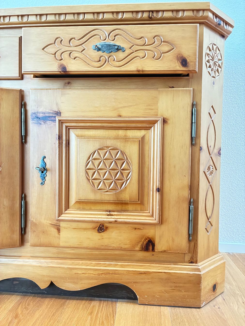 Kommoden: Massiv Holz Kommode – Gebraucht aus uetendorf von LEXWORKSchlub 8