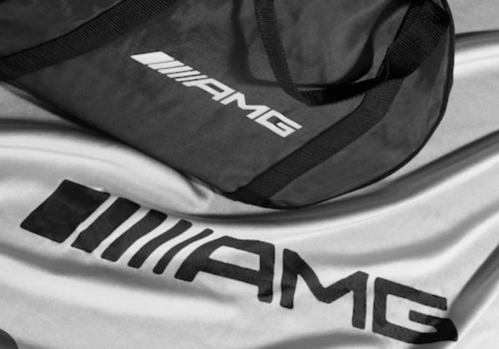 Coperte: Mercedes A45 AMG – Nuovo (secondo la descrizione) da Wetzikon ZH venduto da 8Mario8