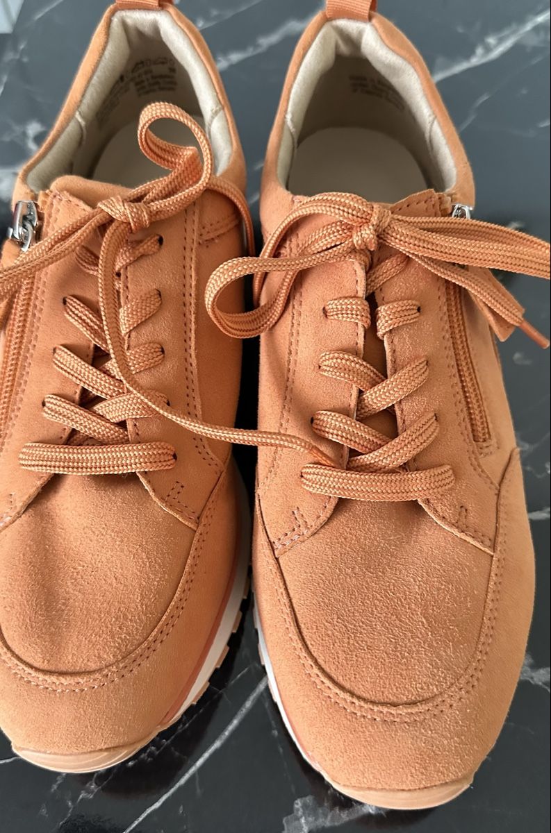 Damenschuhe: Damen Sneaker Caprice Gr. 38,ungetragen – Neu (gemäss Beschreibung) aus Mauensee von Braut-kleid 2