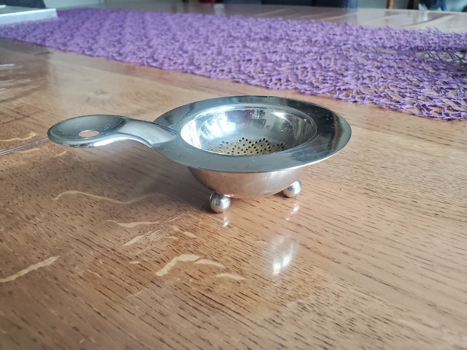 Küchengeräte: Teesieb mit Auffangschale Metall 2-teilig – Gebraucht aus Frauenfeld von BeneFull 1