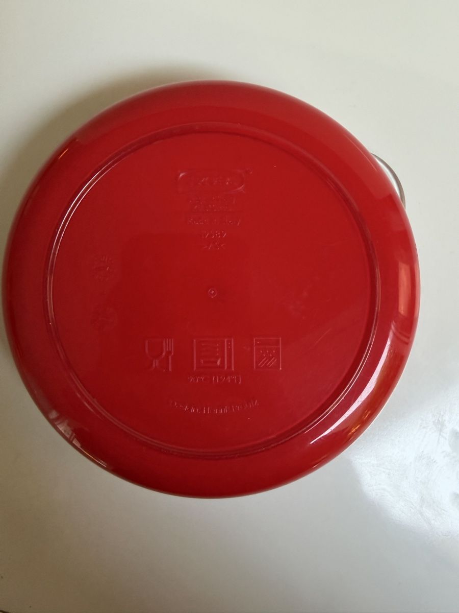Contenitori & Simili: Rote Tupper klein und gross mit Deckel  – Usato da Winterthur venduto da SaRi71 3