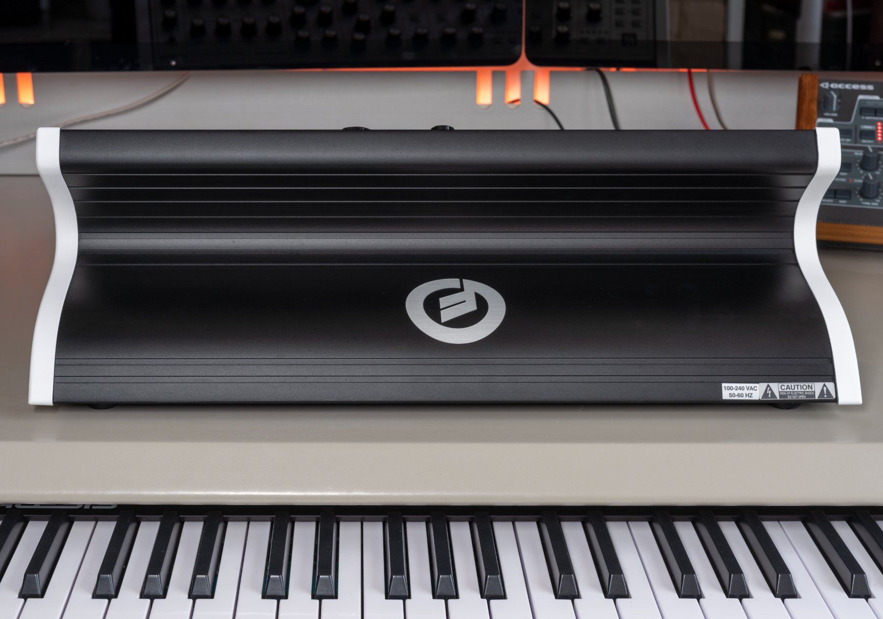 Moog Instruments de musique: Moog Sub Phatty im einzigartigen Design – D'occasion à Wallisellen par ZoltanRakosi 6