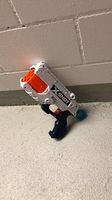 Spielzeug Pistole X Shot mit 6er Magazin
