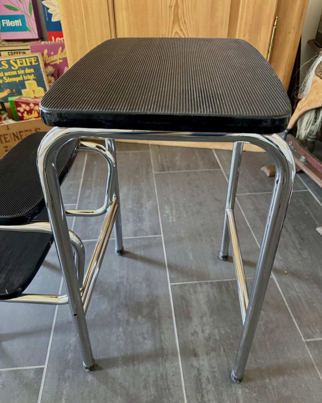 Hocker: Alter Dreitritt Tritthocker Trittleiter 60er-Jahre – Gebraucht aus Rothrist von Luckywinner 5