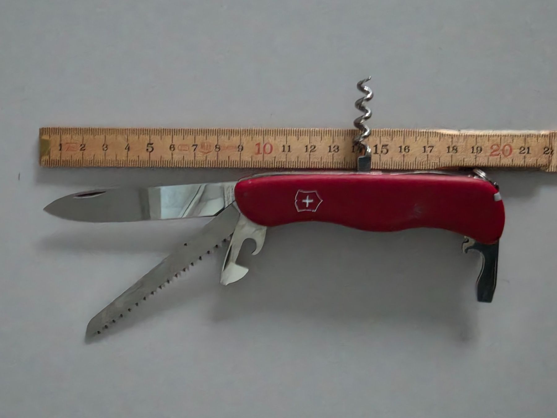 Victorinox Taschenmesser: Victorinox Forester – Gebraucht aus Birr von DisDas 3