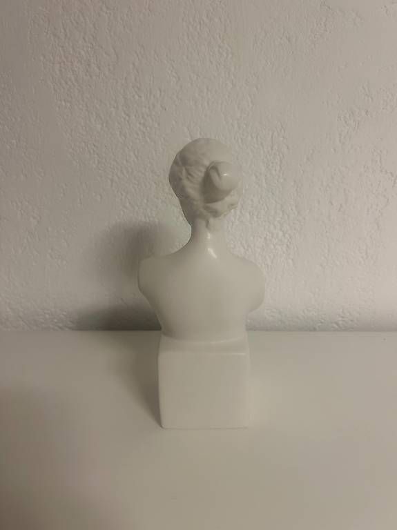 Sculptures & Statues: Büste weiss – D'occasion à Muttenz par smile62 2