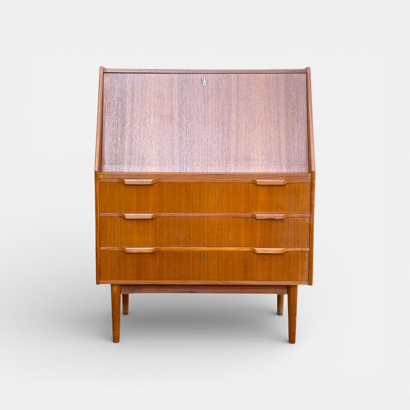 Tables: Tibergaard Sekretär // 1960er – D'occasion à Schinznach-Dorf par mix