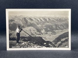Alphornbläser am Säntis. Blick auf Churfirsten