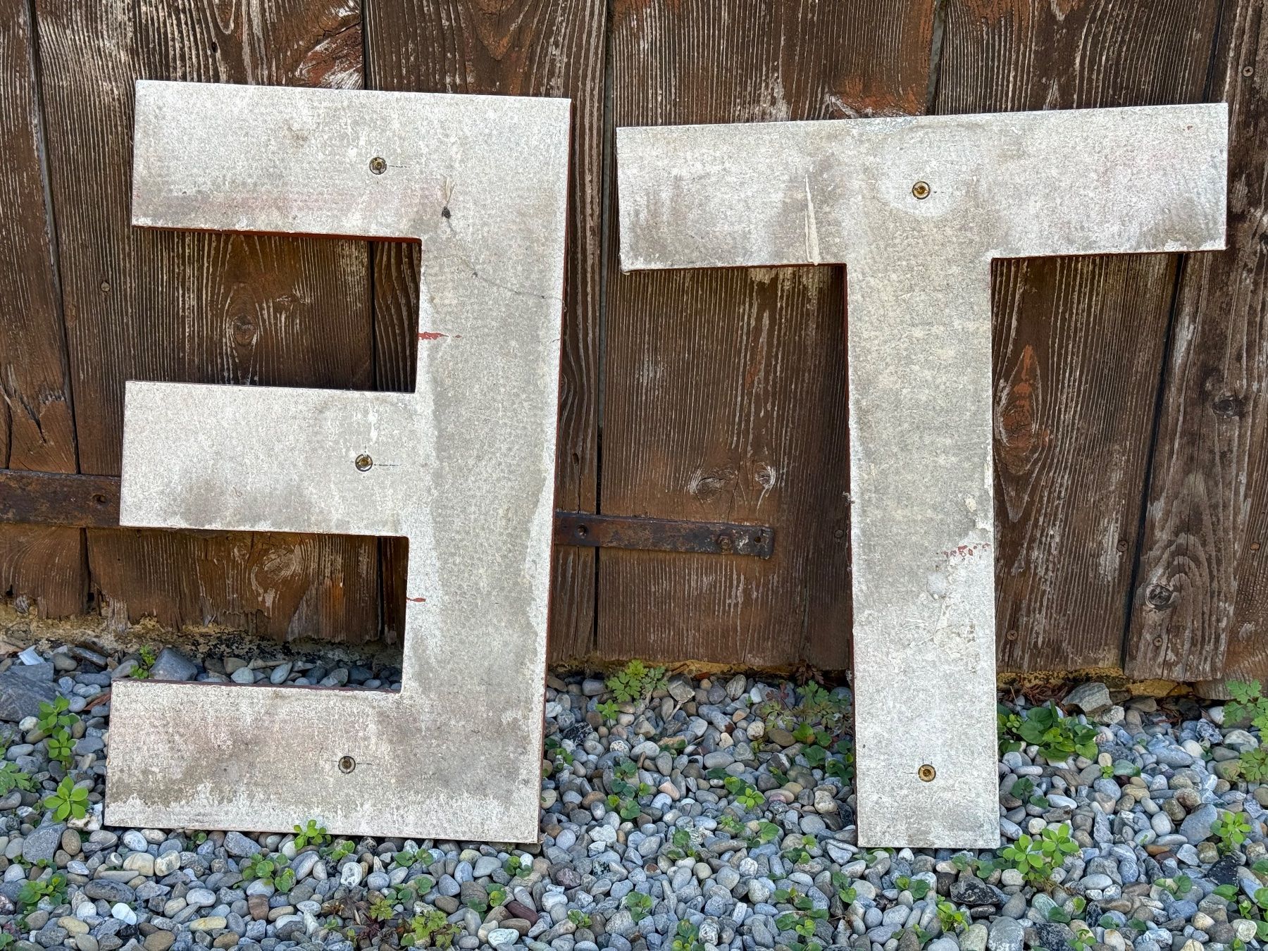 Toutes les décorations: Buchstaben ET 50cm hoch, rötlich – D'occasion à Meilen par Brandmanager 1