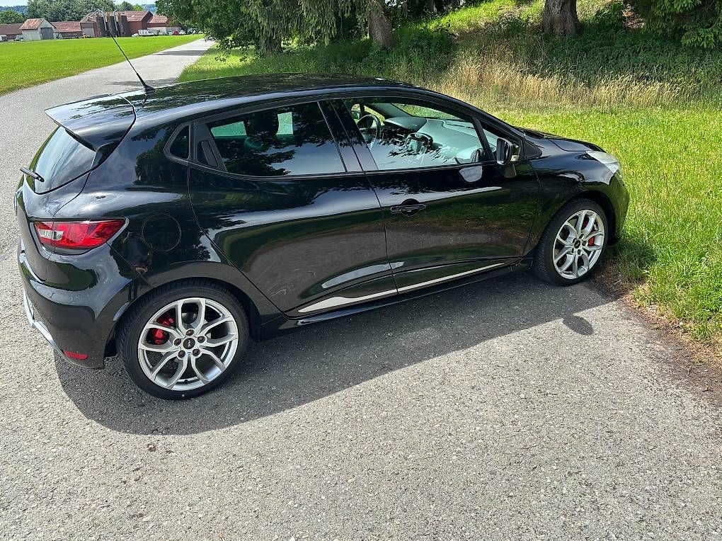 Renault Autos: Renault Clio4 RS – D'occasion à Affeltrangen par Grimsel1 1