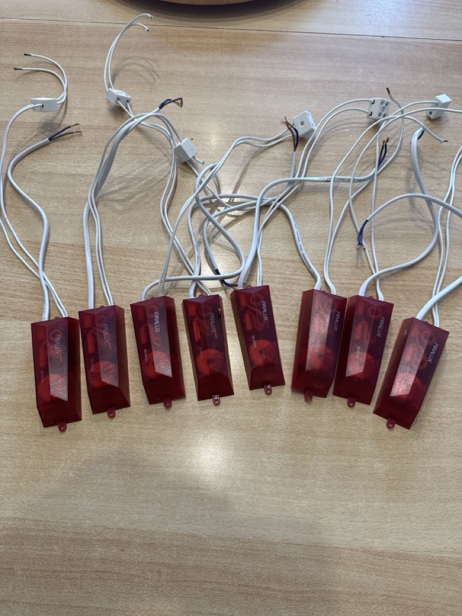 Componenti elettronici: Päckli mit 8 Transformatoren – Usato da Mürren venduto da Alex03