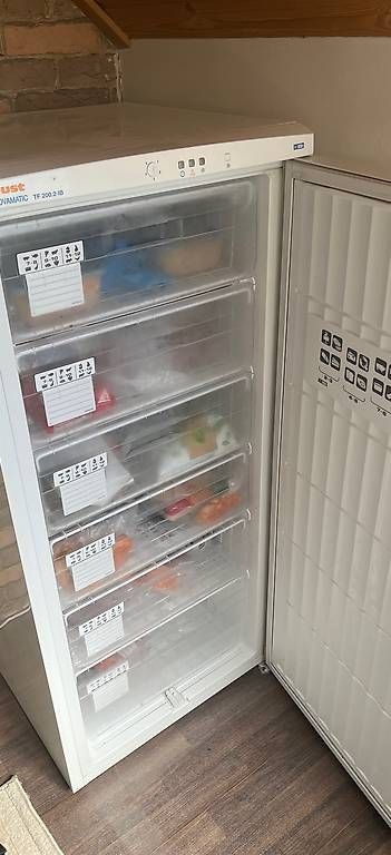 Gefrierschrank: Gefrierschrank  – Gebraucht aus Brittnau von anj_vhv9 1