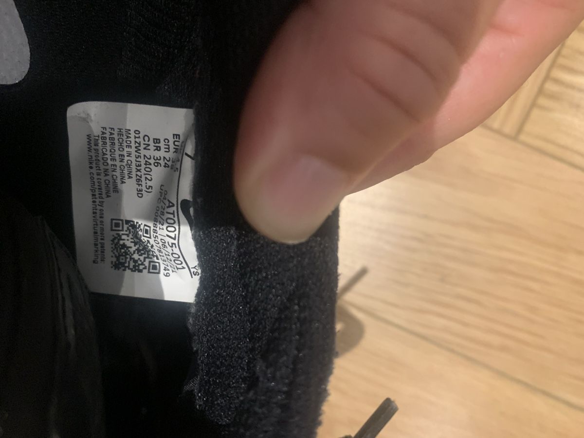 Nike Scarpe da uomo: Nike Turnschuhe dunkelblau/silber – Usato da Zürich venduto da baby0022 2
