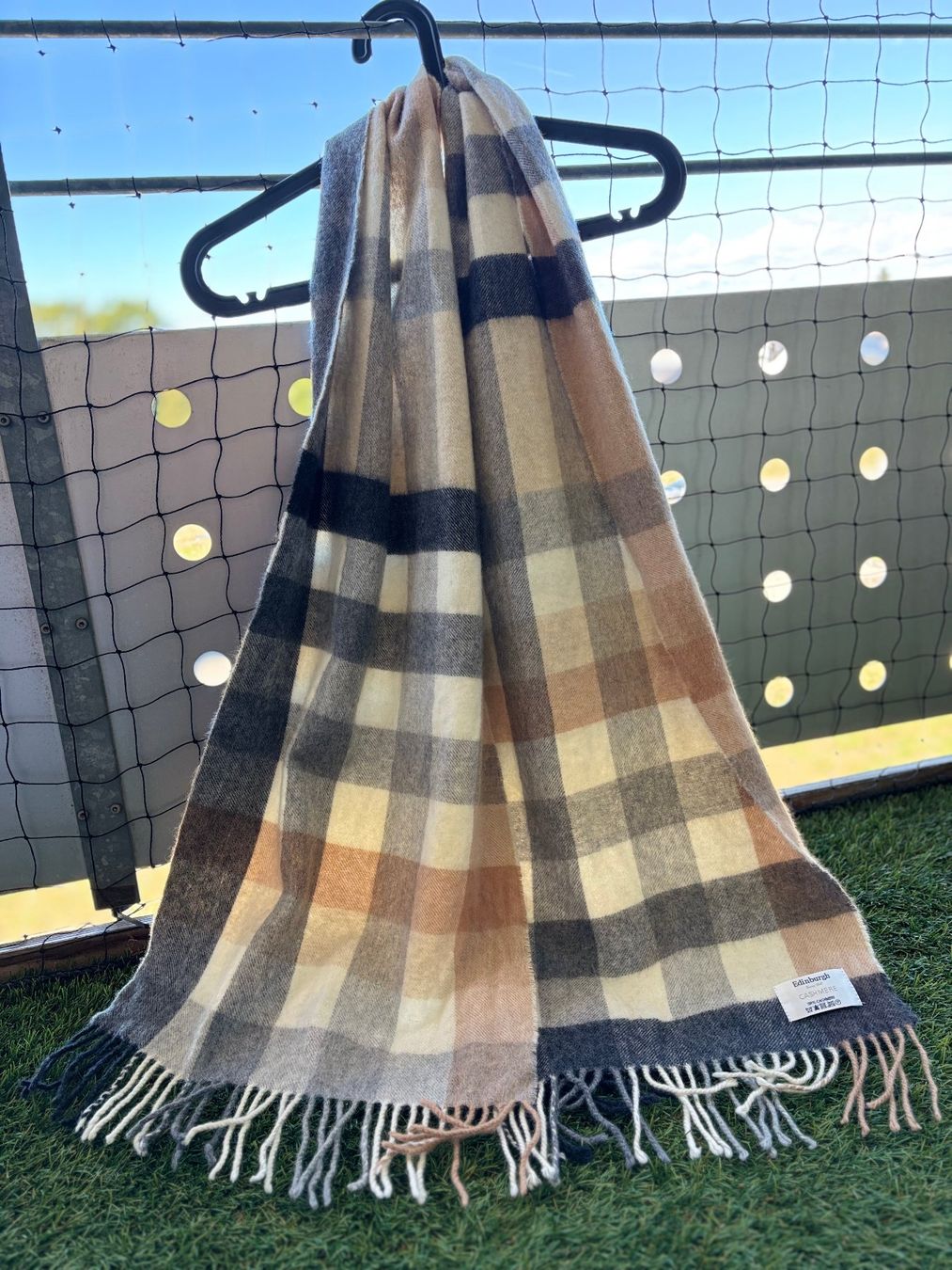 Foulards, Tücher & Schals: Echarpe Edinburgh en 100 % cachemire – Gebraucht aus Cheseaux-Lausanne von Ya5te