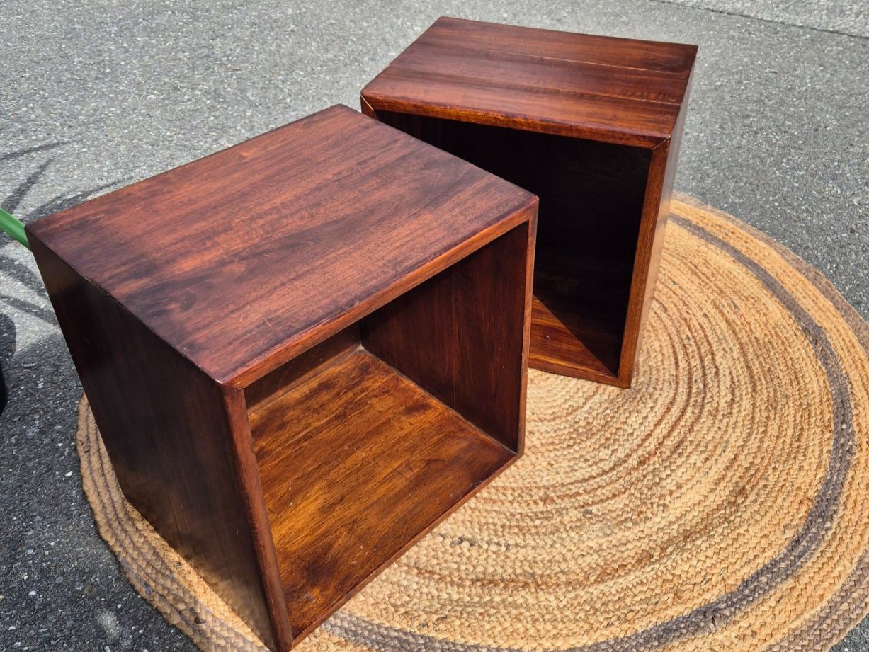 Scaffali: 2 cubes en bois anciens – Usato da Fully venduto da tameab 1