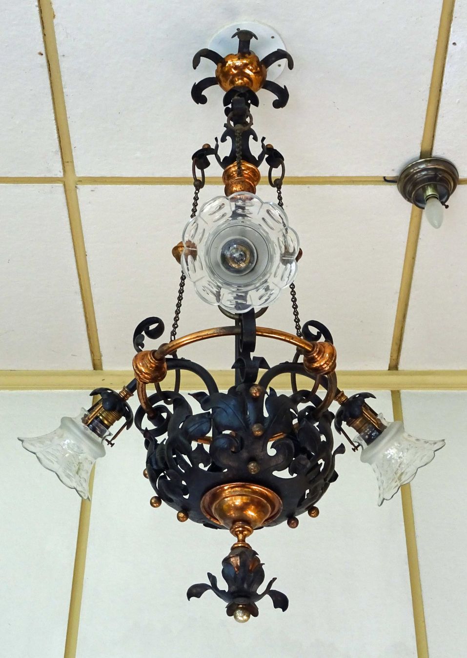 Lampade: Antiker Kronleuchter aus Jugendstil-Villa – Usato da Malters venduto da ADA011 1