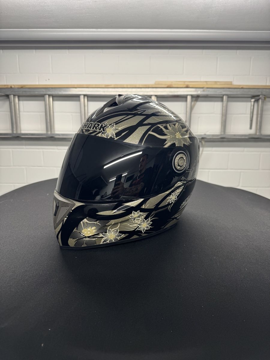 Casques & visières: Shark – Neuf (Voir description) à Niedergösgen par Locos_99