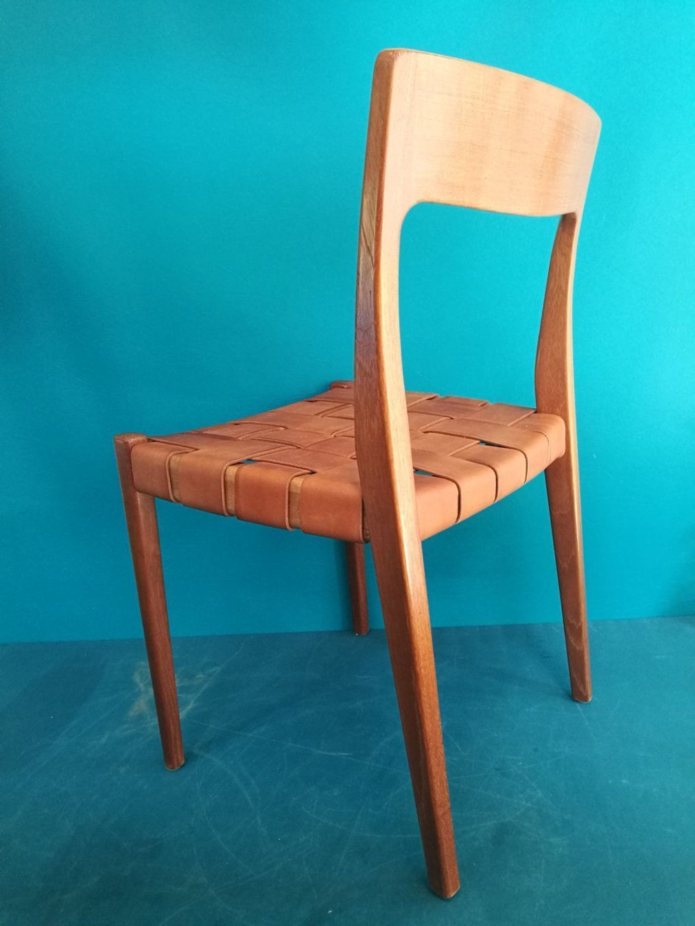 Sedie: Dänischer/Schwedischer Teak Stuhl – Usato da Münchenstein venduto da Polsteratelier.Nobs 1