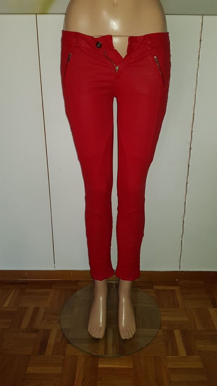 Zara Jeans: Jeans ZARA  Taille/Grosse  34 CH – Gebraucht aus Cossonay-ville von Super-Price-Quality 1