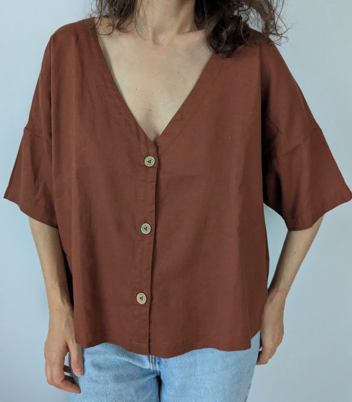 Blusen: Bluse braun Grösse XL Baumwolle Hanf  – Gebraucht aus Rorschach von olg_5qq2