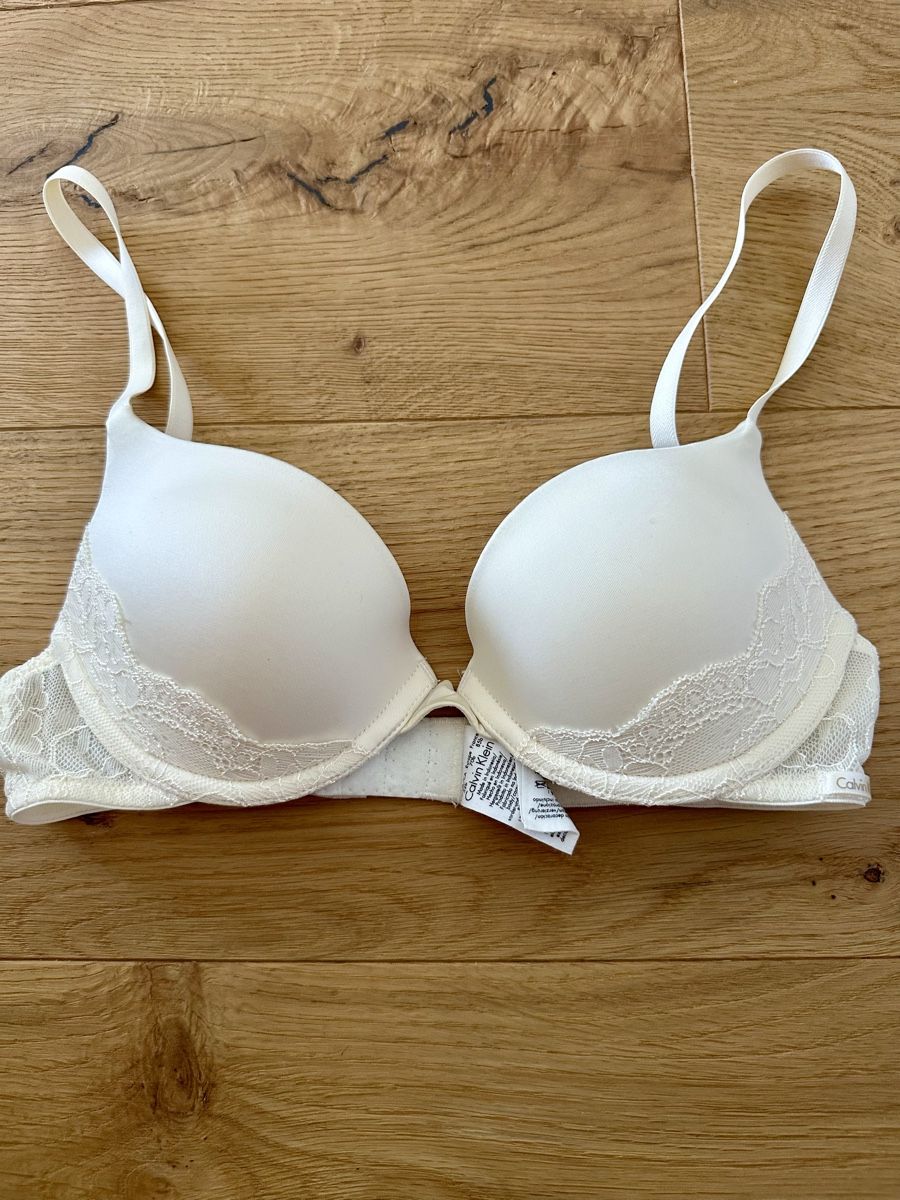 Calvin Klein Sonstige Unterwäsche: Calvin Klein BH 70B – Gebraucht aus Kilchberg ZH von kku_pv69 1