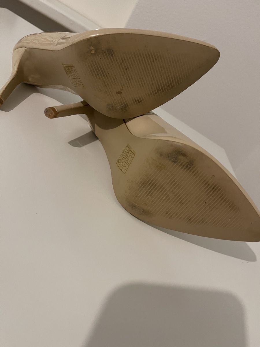 Scarpe da donna: Elegante Damenschuhe, Beige, Grösse 39 – Nuovo (secondo la descrizione) da Wetzikon ZH venduto da man_7mn7 4