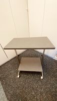 Beistelltisch mit Rollen höhenverstellbar grau