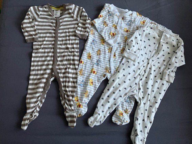 H&M Pigiama & Simili: Lot de 3 pyjamas bébé taille 68 – Usato da Gampelen venduto da Mari60