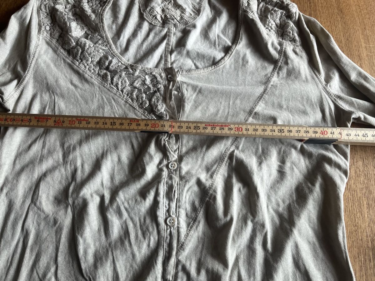 Nile T-shirt: Nile Jäckli / Shirt Gr m stein – Nuovo (secondo la descrizione) da Aarberg venduto da Jakaro 1