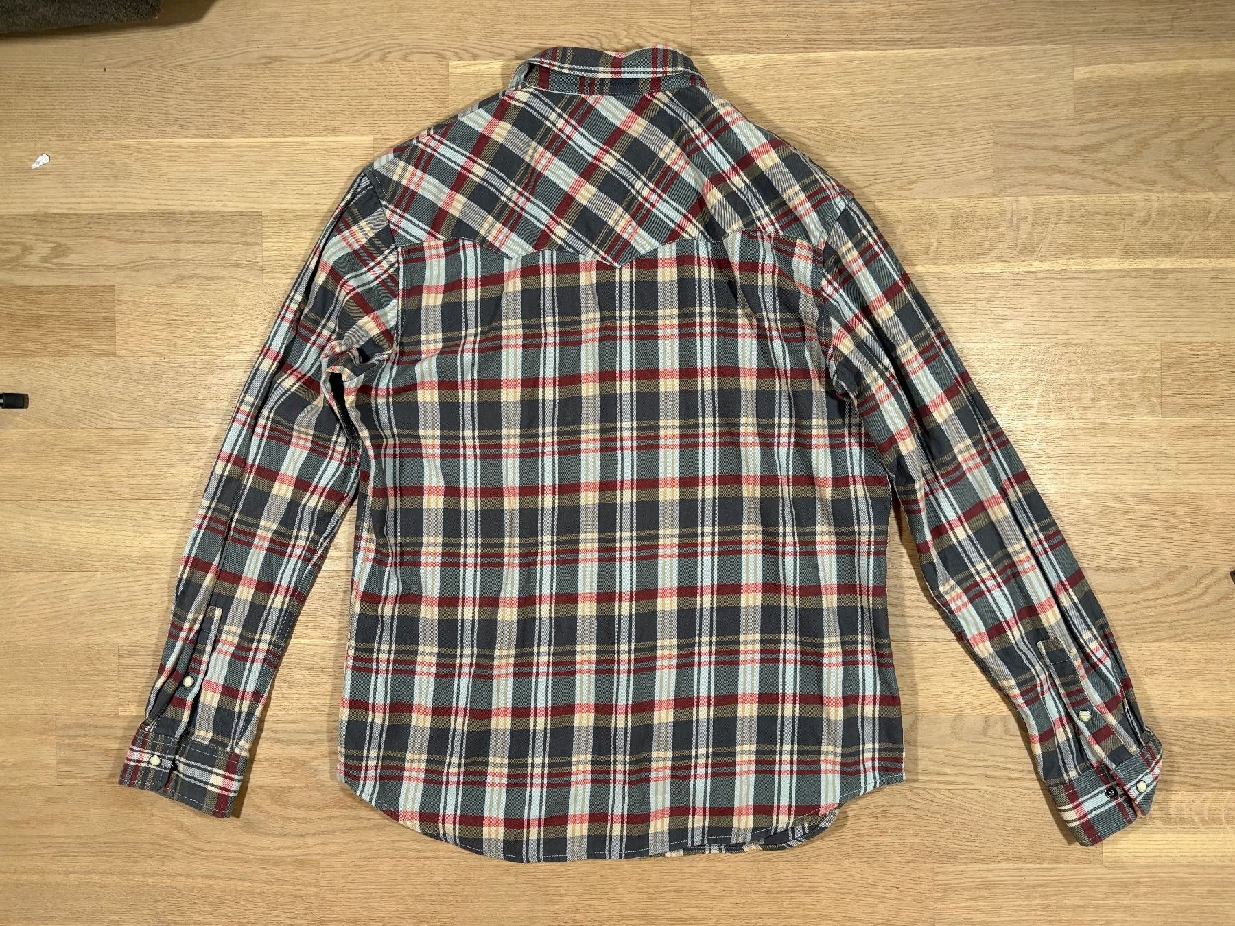 Hemden: Wrangler Hemd Holzfäller Stil - Pearl Snap – Gebraucht aus Elgg von Jo_Naj 3