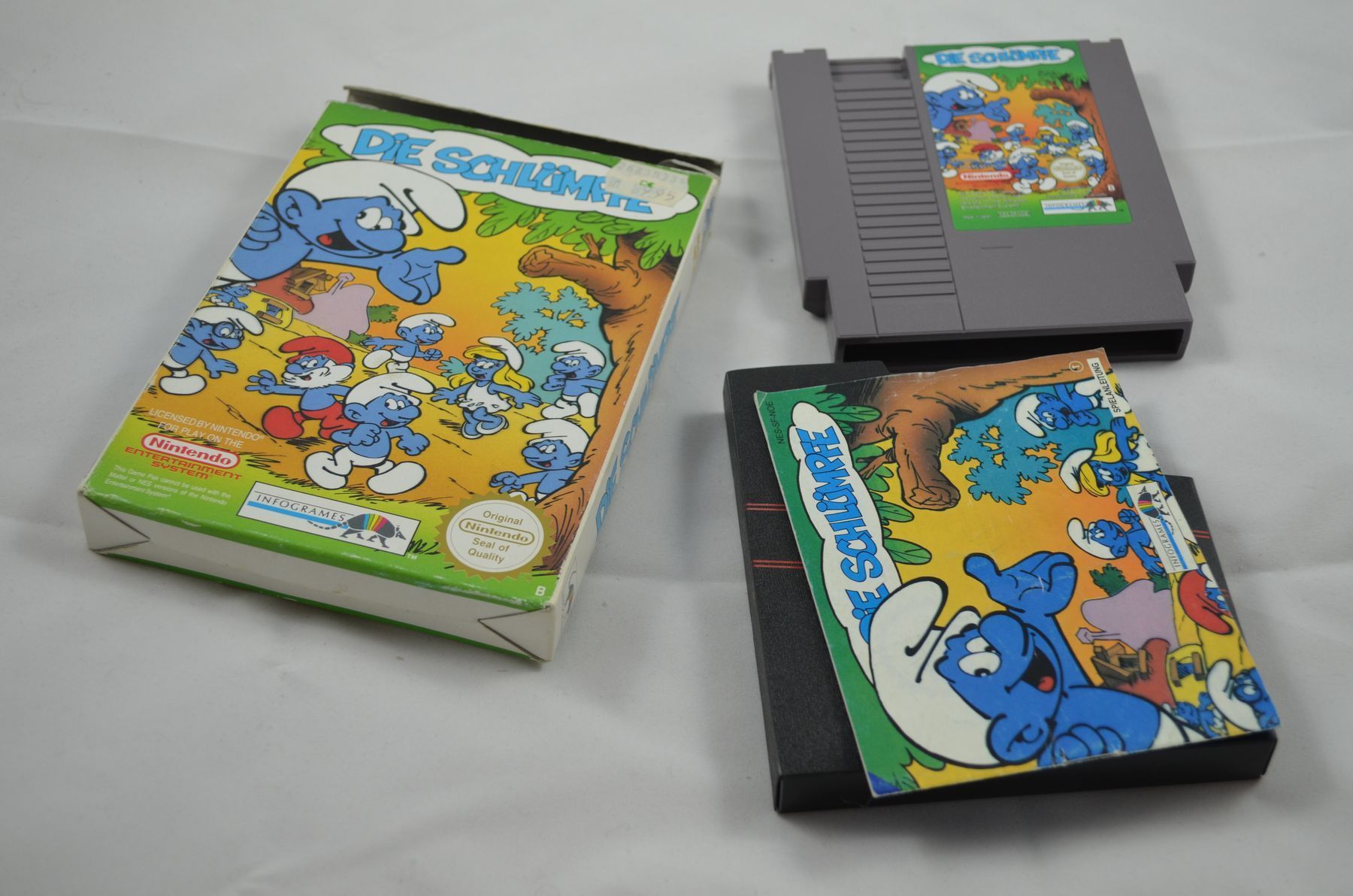 Giochi: Die Schlümpfe NES Spiel CIB (gut) – Usato da Buchs AG venduto da SellAndBuyX 7