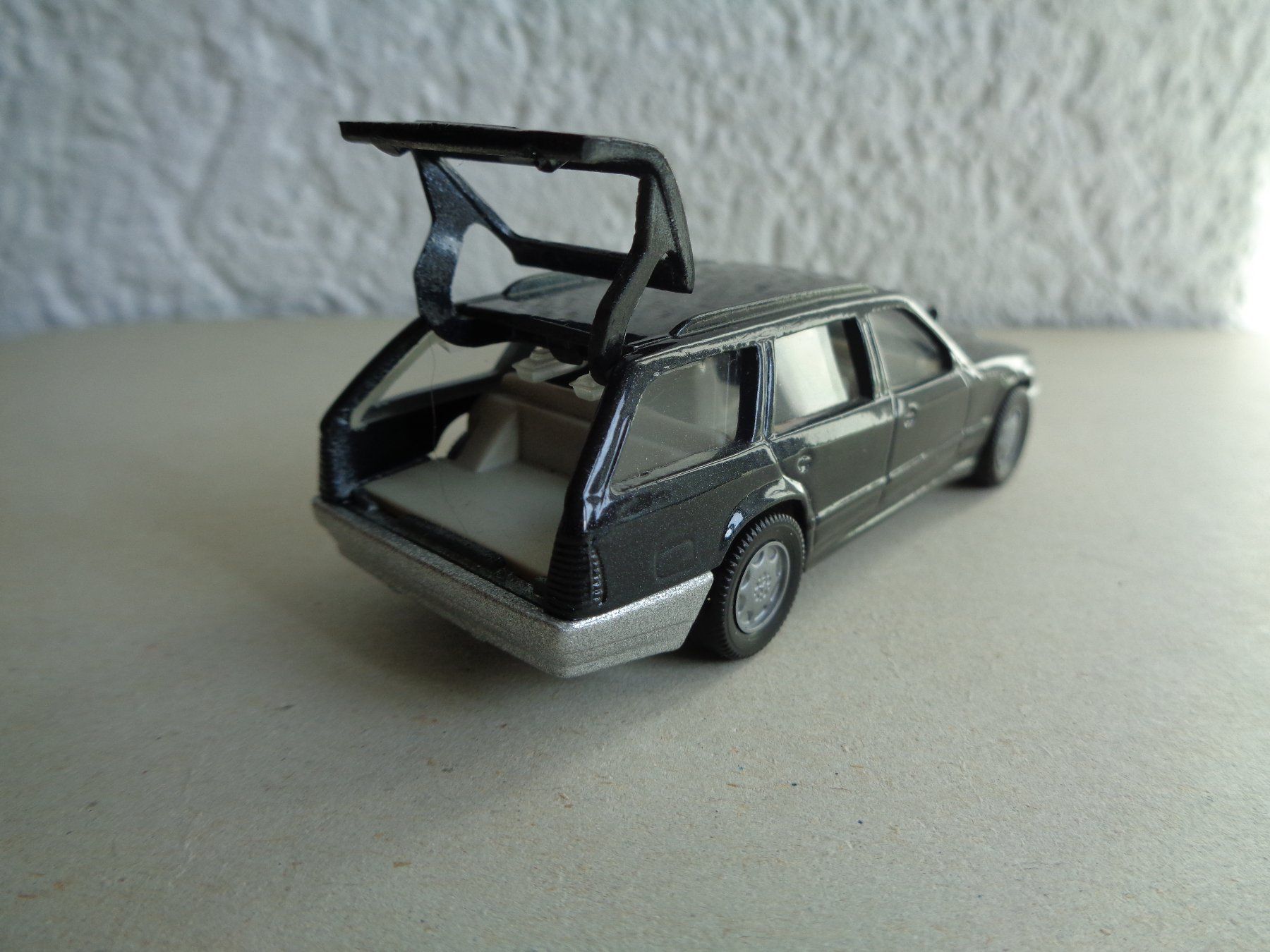 Siku Modellautos: SIKU 1064 Mercedes 300 TE – Neu (gemäss Beschreibung) aus Läufelfingen von remajo62 3