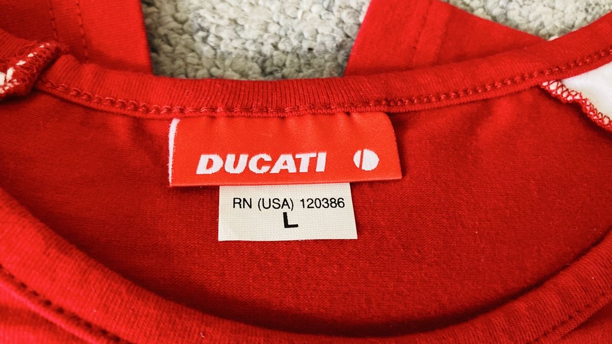 T-shirt: DUCATI Shirts (2) – Usato da Brüttisellen venduto da sinacat1 2