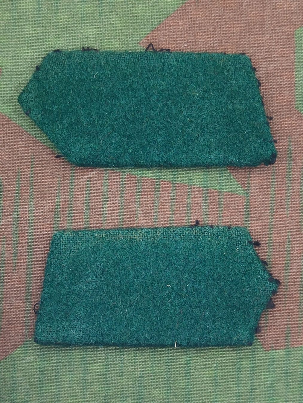 Schweizer Armee Plaketten & Abzeichen: Kragenpatten Ord. 1914/26 – Gebraucht aus Bauma von SwissMilitaria