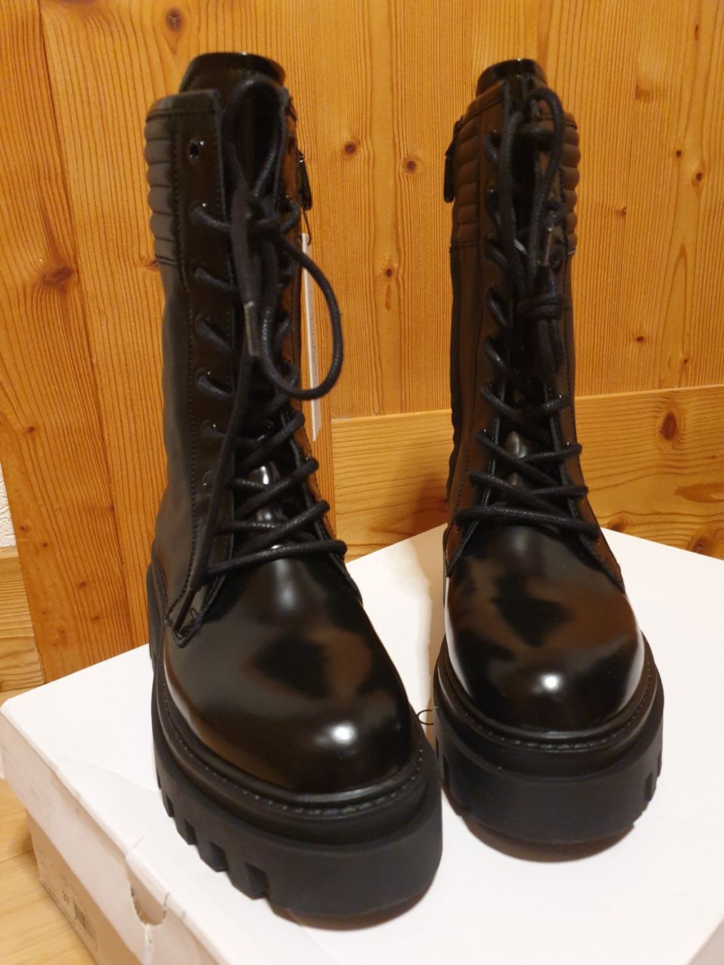 Calvin Klein Scarpe da donna: Calvin Klein Knee Boot Gr. 37 Botte d hiver Schnee – Nuovo (secondo la descrizione) da Val D Illiez venduto da SnowRoof 2