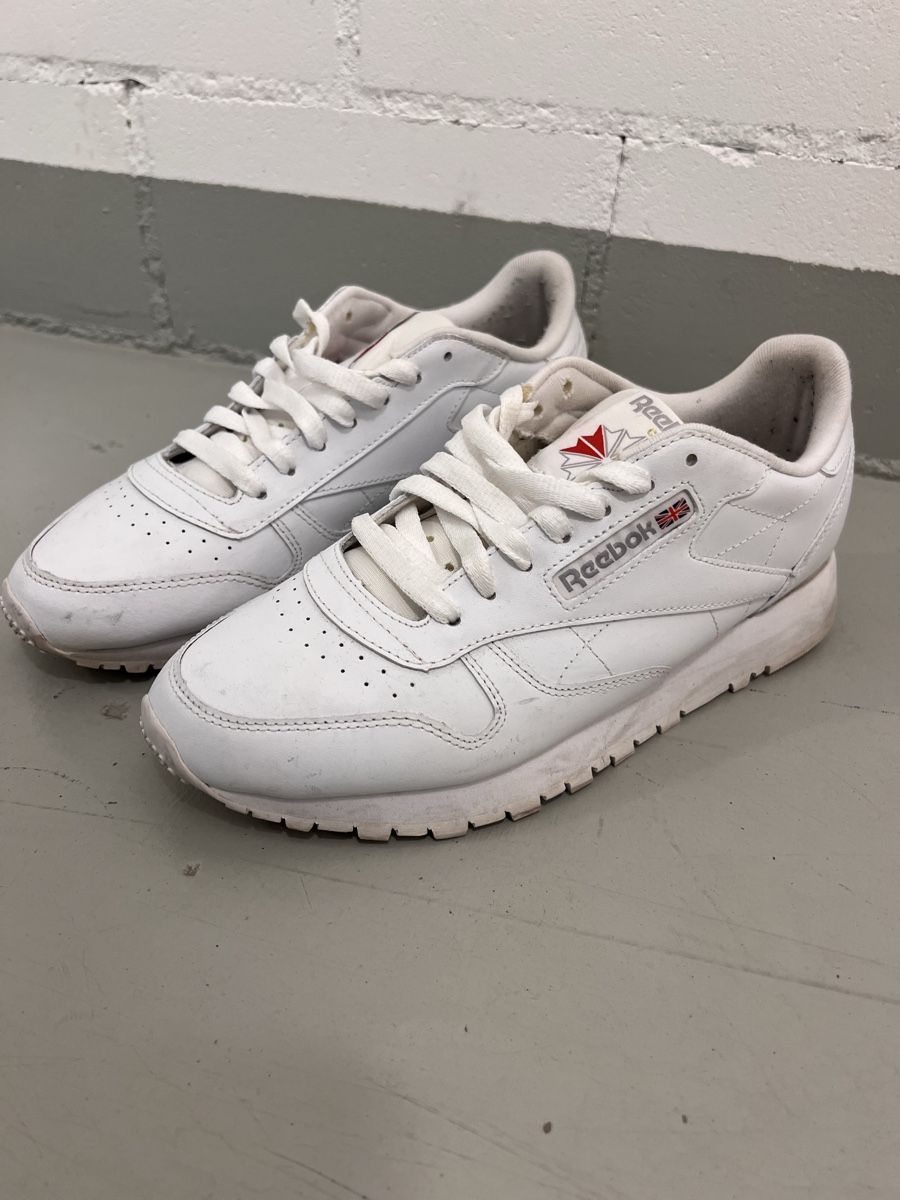 Reebok Scarpe da donna: Sneaker Reebok Leder weiss Gr. 40 – Nuovo (secondo la descrizione) da Winterthur venduto da ChicMarkt