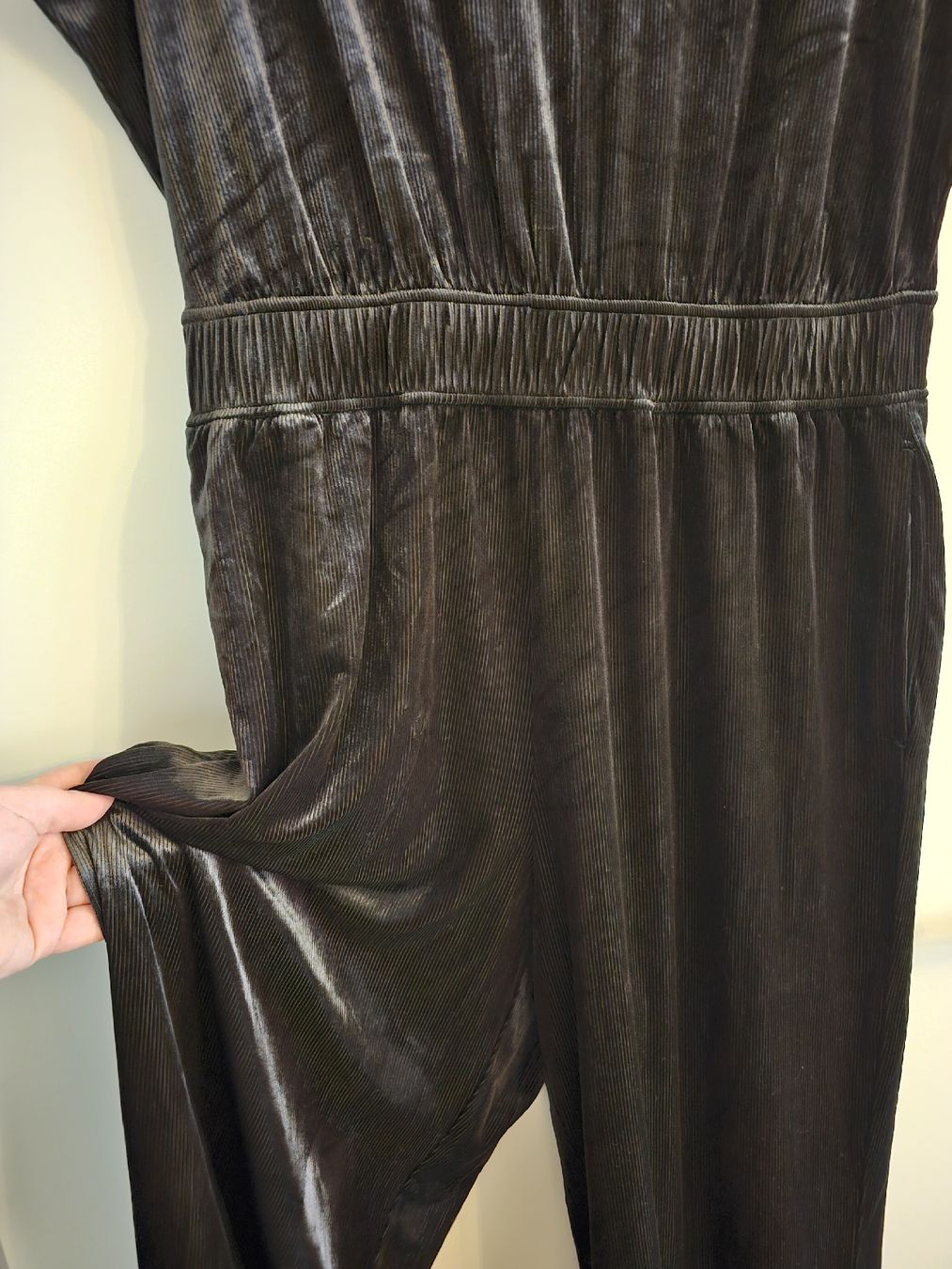 Someday Jumpsuits: Someday Samt Jumpsuit Gr. 42 – Neu (gemäss Beschreibung) aus Zürich von Ada2 2