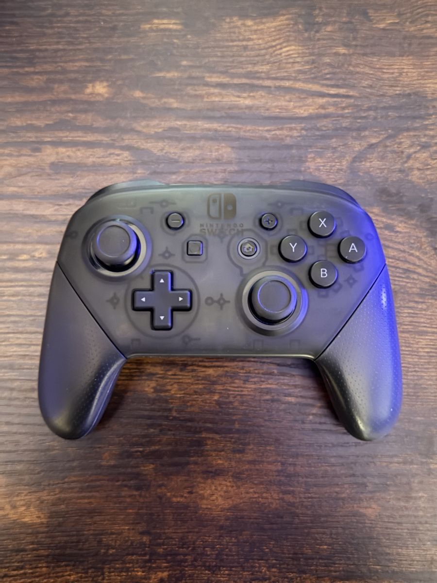 Nintendo Controller:  Nintendo Pro Controller – Neu (gemäss Beschreibung) aus Adliswil von Ramin_oth