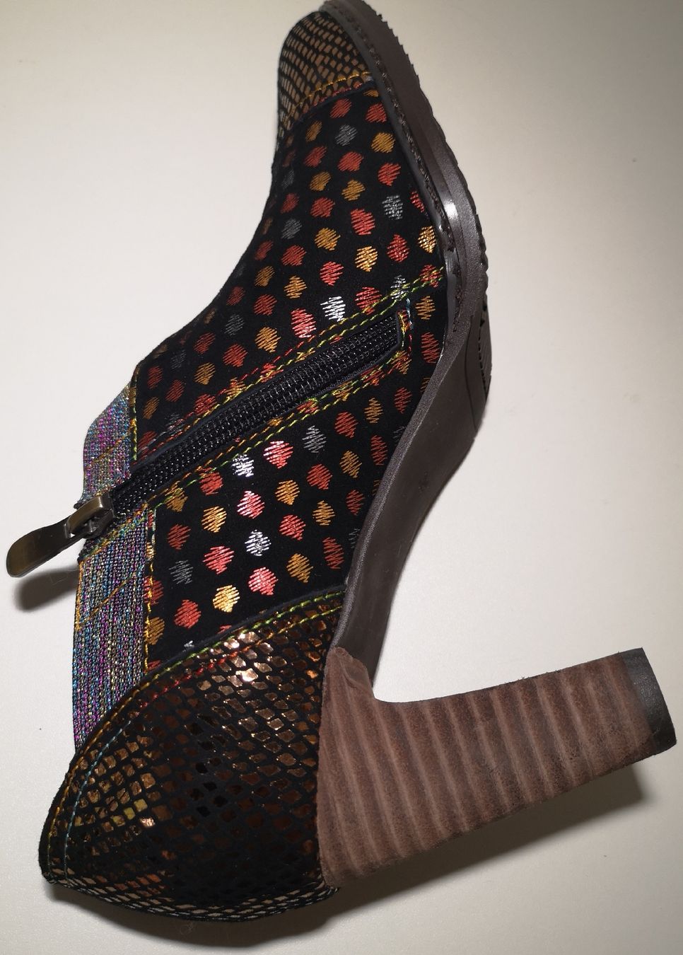 Scarpe da donna: Retro Stiefeletten Gr. 39 - Spendenaktion – Nuovo (secondo la descrizione) da Unterkulm venduto da Beljasch 2