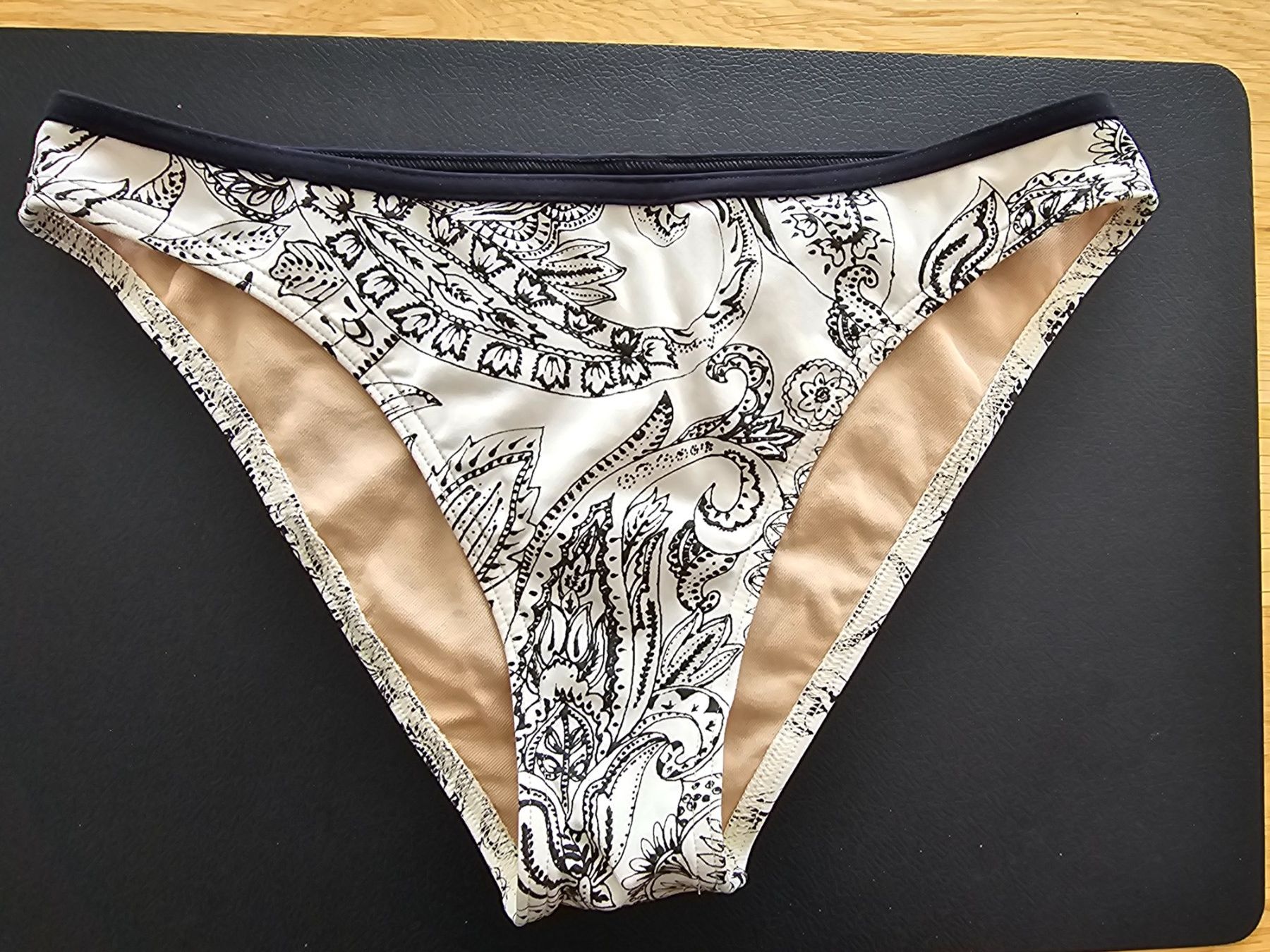 Triumph Costumi da bagno & Bikini: Bikini von Triumph Grösse 38/75B – Nuovo (secondo la descrizione) da Kleindöttingen venduto da wsu_95mw 1