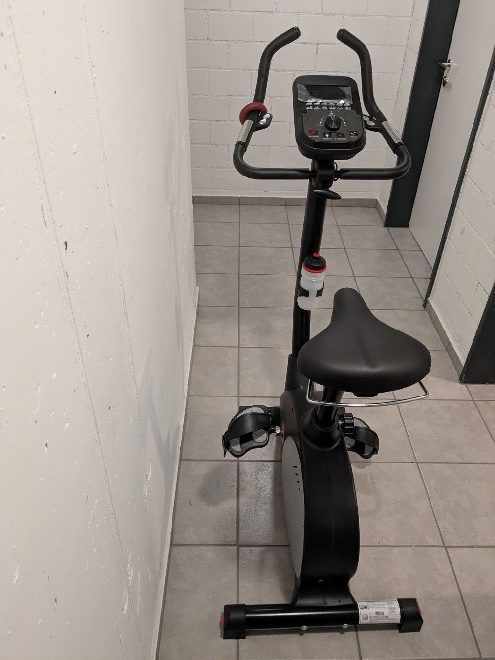 Hometrainer: Heimtrainer/Ergometer in sehr gutem Zustand – Nuovo (secondo la descrizione) da Seedorf UR venduto da cra_d5mw 3