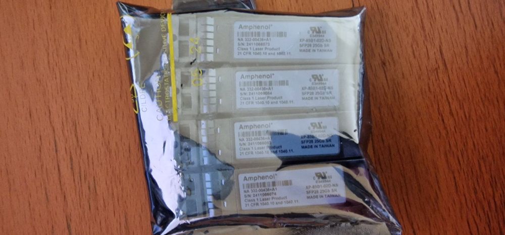 Unità & Adattatore: 25Gbps SR MM SFP28 Original Amphenol XP-8581-02D-NS – Nuovo (secondo la descrizione) da Nürensdorf venduto da MS-Solar