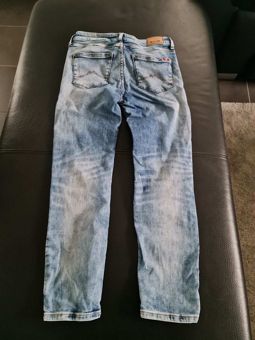 Jeans: Mustang Jeans Jasmine W27/L32 – D'occasion à Basadingen par Sharon04 2