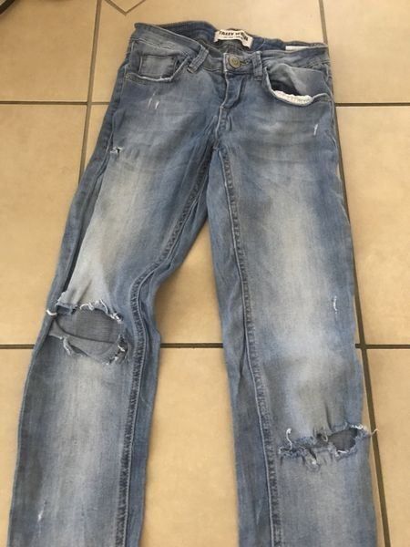 Pantaloni: Mädchen Damen Jeans 34 – Usato da Bergdietikon venduto da antovale 1