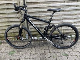 Top Fully Mountainbike Price mit Deore XT Shimano Rock Shox